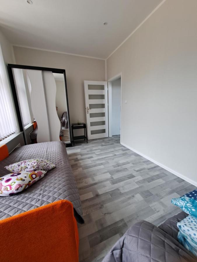 Appartement Apartament Przy Parku à Giżycko Extérieur photo