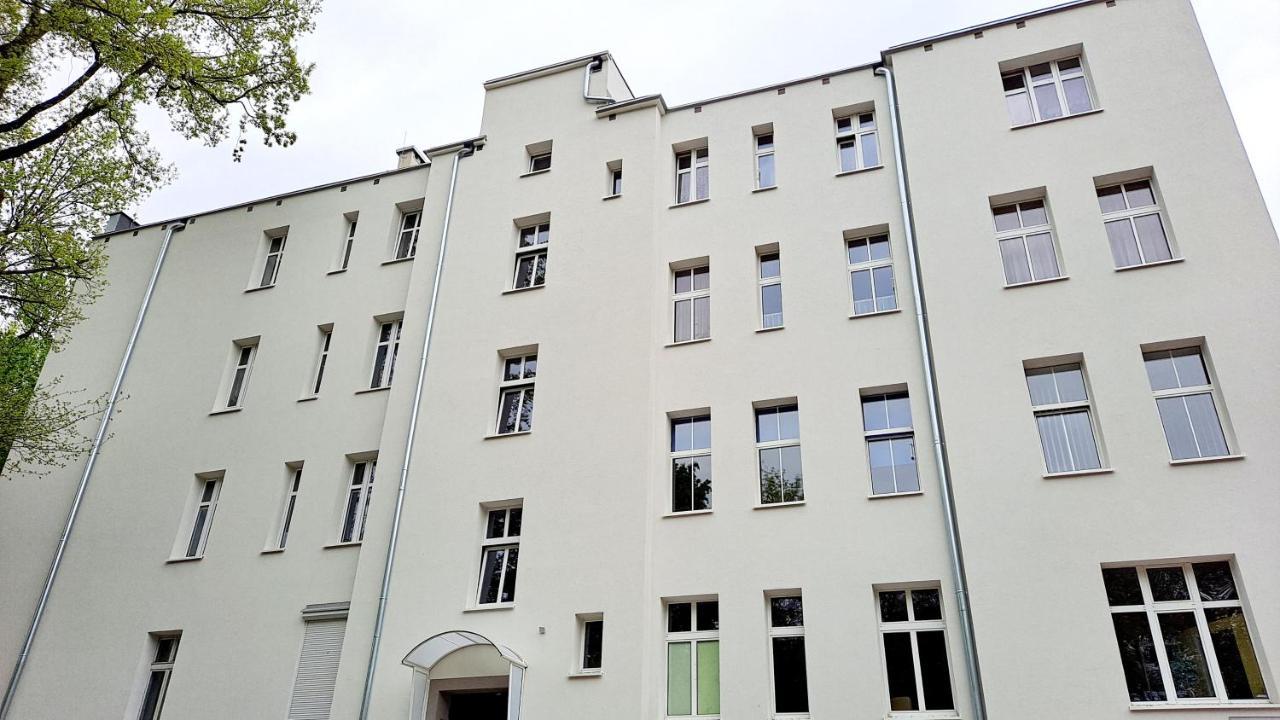 Appartement Apartament Przy Parku à Giżycko Extérieur photo